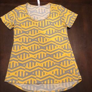 Lularoe perfect tee